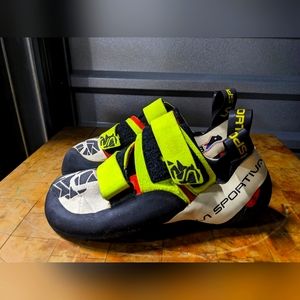 La Sportiva Women's Climbing Shoes size UK 40/US 8.5